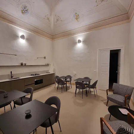 住宿加早餐酒店 La Bella Volta - Elegant 加利波利