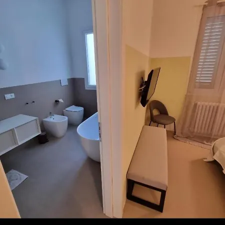 La Bella Volta - Elegant Bed & Breakfast 3*